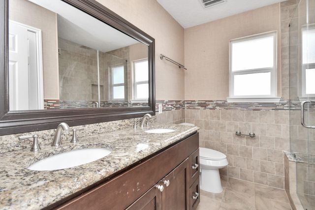 15711 Rosewood Hill Ct, Sugar Land, TX 77498