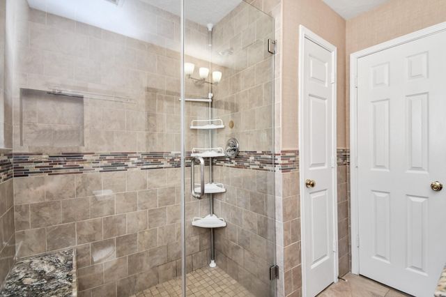 15711 Rosewood Hill Ct, Sugar Land, TX 77498