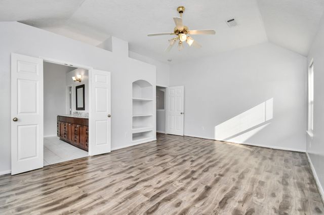 15711 Rosewood Hill Ct, Sugar Land, TX 77498