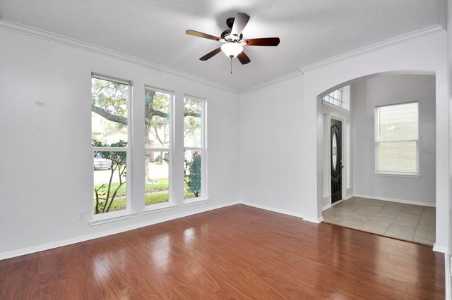15711 Rosewood Hill Ct, Sugar Land, TX 77498