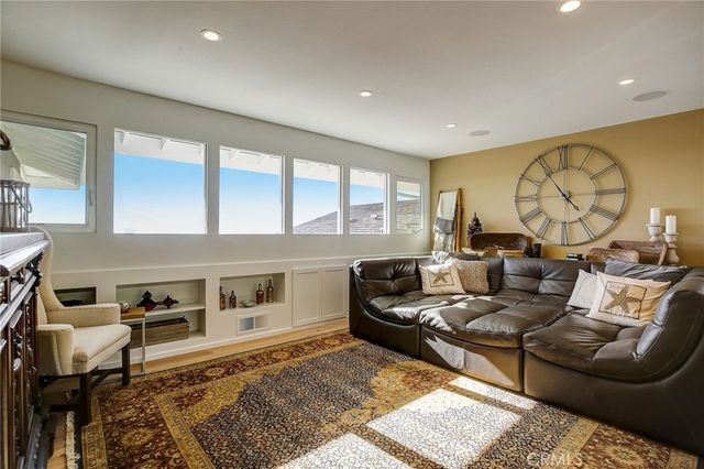 1 Monaco, Newport Beach, CA 92660
