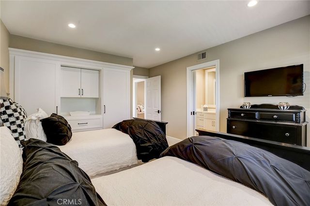 1 Monaco, Newport Beach, CA 92660