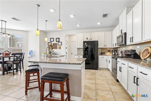 3869 Legend Hill, New Braunfels, TX 78130