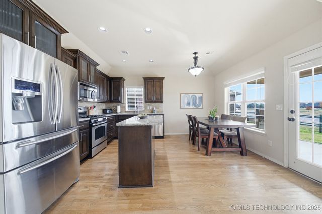 18402 E 46th Street, Tulsa, OK 74134