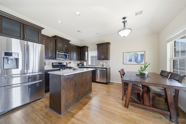 18402 E 46th Street, Tulsa, OK 74134