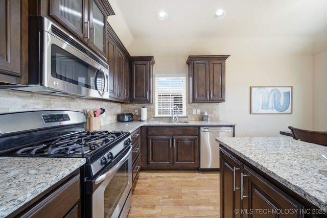 18402 E 46th Street, Tulsa, OK 74134