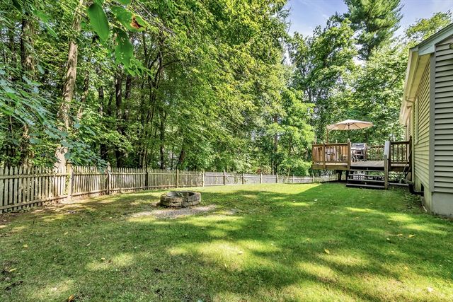 2 Gates Ln, Millbury, MA 01527