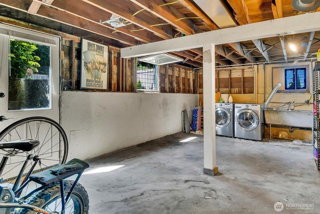 315 N 46th, Seattle, WA 98103