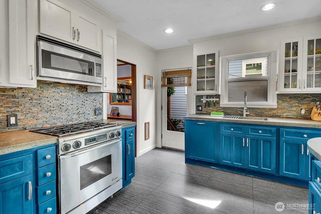 315 N 46th, Seattle, WA 98103