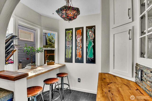 315 N 46th, Seattle, WA 98103