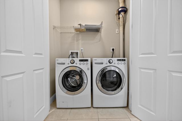 240 SE Brooks Street B202, Fort Walton Beach, FL 32548