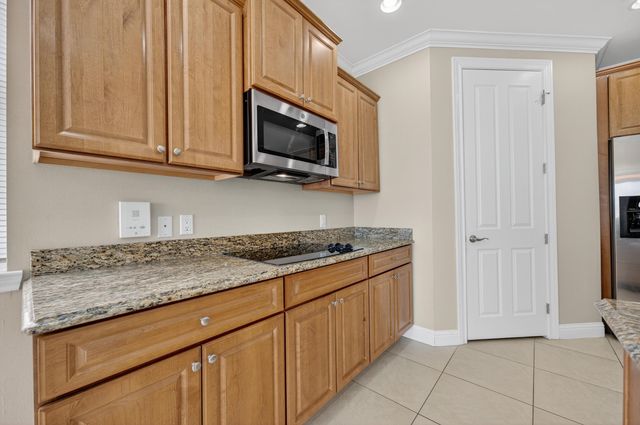 240 SE Brooks Street B202, Fort Walton Beach, FL 32548