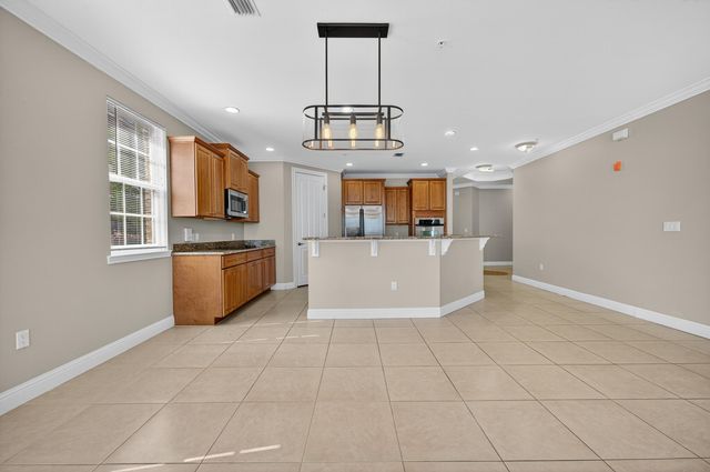 240 SE Brooks Street B202, Fort Walton Beach, FL 32548