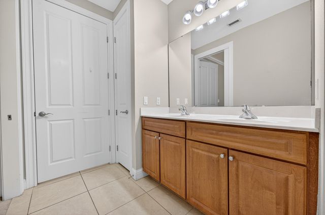 240 SE Brooks Street B202, Fort Walton Beach, FL 32548