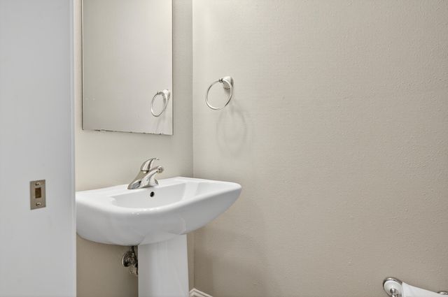 240 SE Brooks Street B202, Fort Walton Beach, FL 32548