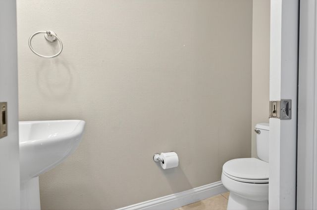 240 SE Brooks Street B202, Fort Walton Beach, FL 32548