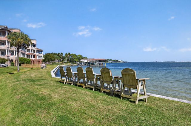 240 SE Brooks Street B202, Fort Walton Beach, FL 32548