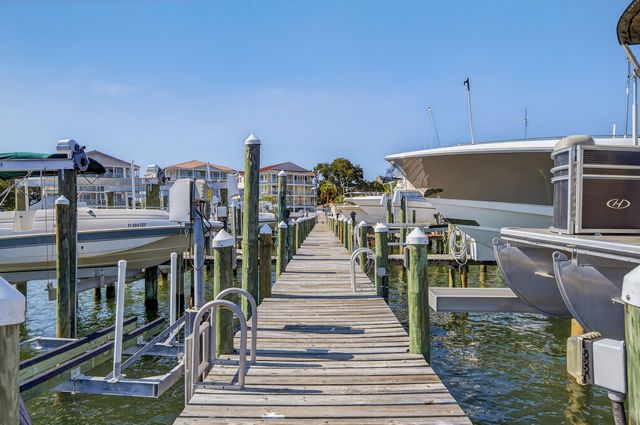 240 SE Brooks Street B202, Fort Walton Beach, FL 32548