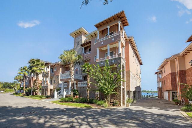 240 SE Brooks Street B202, Fort Walton Beach, FL 32548