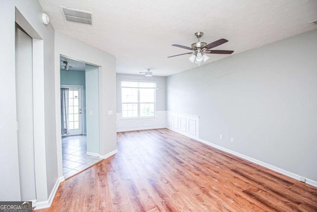 6476 Portside Way, Flowery Branch, GA 30542