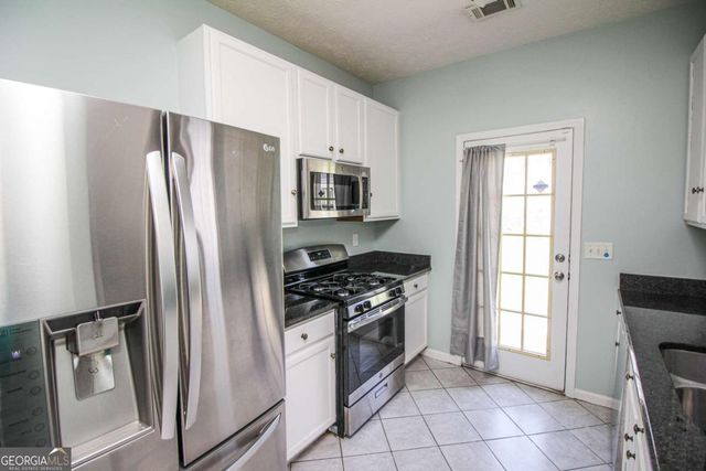 6476 Portside Way, Flowery Branch, GA 30542