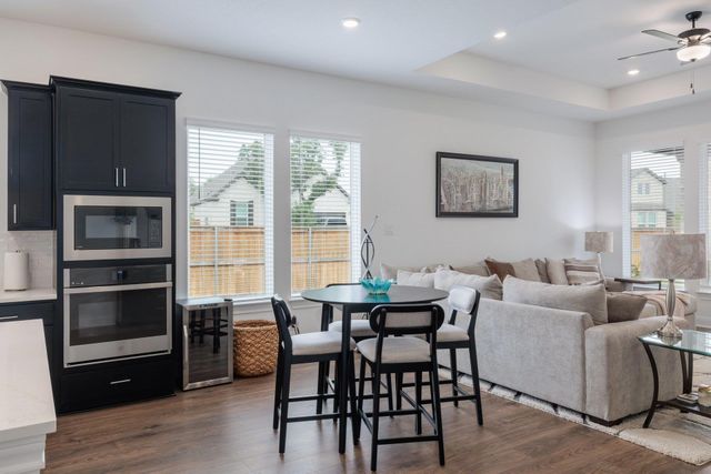 1236 Scenic Green LOOP, Georgetown, TX 78628