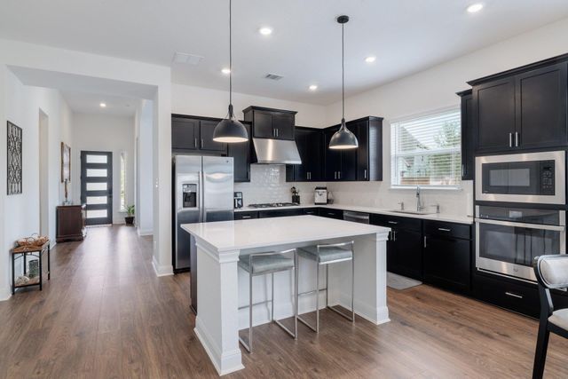 1236 Scenic Green LOOP, Georgetown, TX 78628