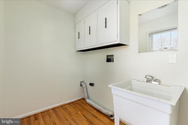 22120 HOLIDAY DR, Smithsburg, MD 21783