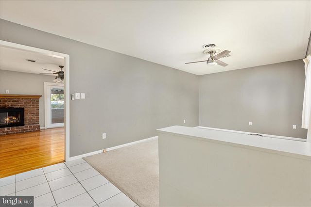 22120 HOLIDAY DR, Smithsburg, MD 21783