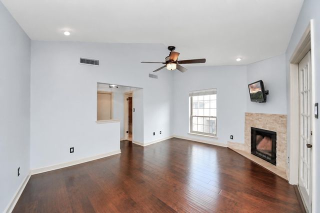 2220 Bering Drive 29, Houston, TX 77057