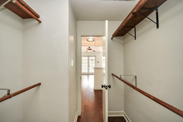 2220 Bering Drive 29, Houston, TX 77057
