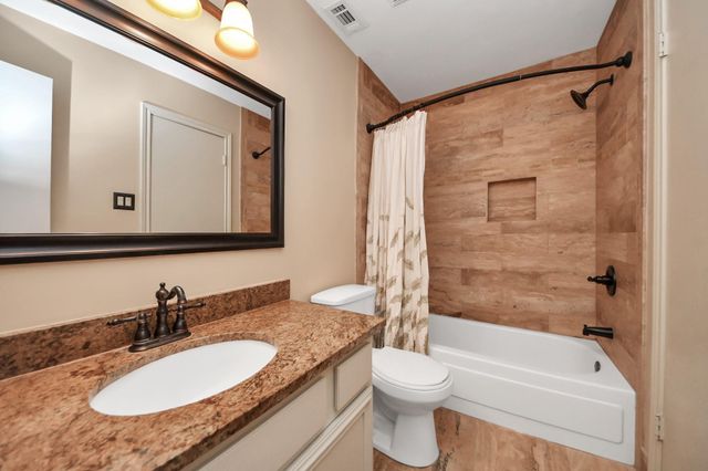 2220 Bering Drive 29, Houston, TX 77057