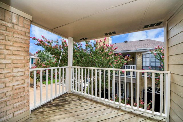 2220 Bering Drive 29, Houston, TX 77057