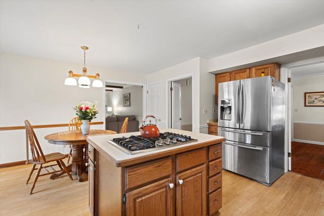 18045 Lamplighter LANE, Brookfield, WI 53045