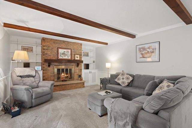 18045 Lamplighter LANE, Brookfield, WI 53045