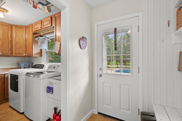 18045 Lamplighter LANE, Brookfield, WI 53045