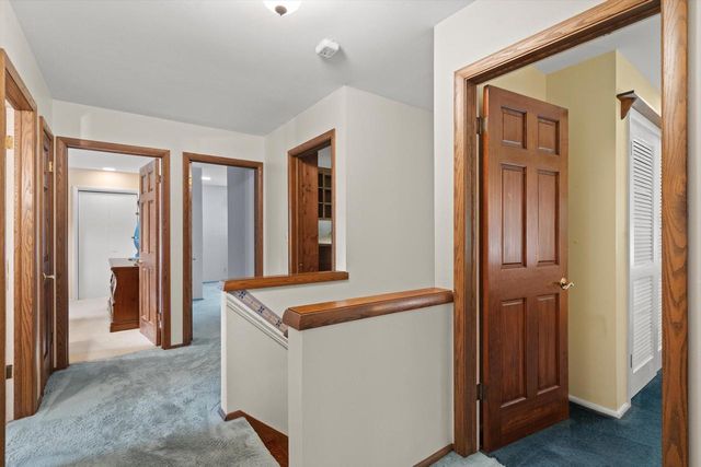 18045 Lamplighter LANE, Brookfield, WI 53045