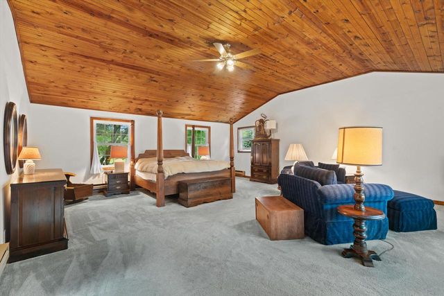 18045 Lamplighter LANE, Brookfield, WI 53045