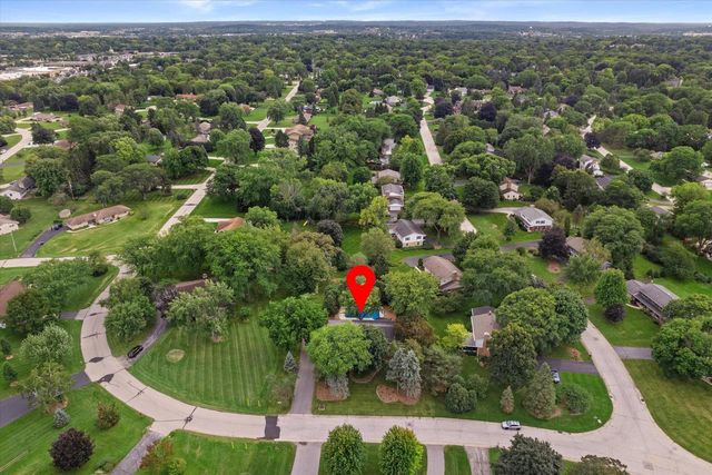 18045 Lamplighter LANE, Brookfield, WI 53045