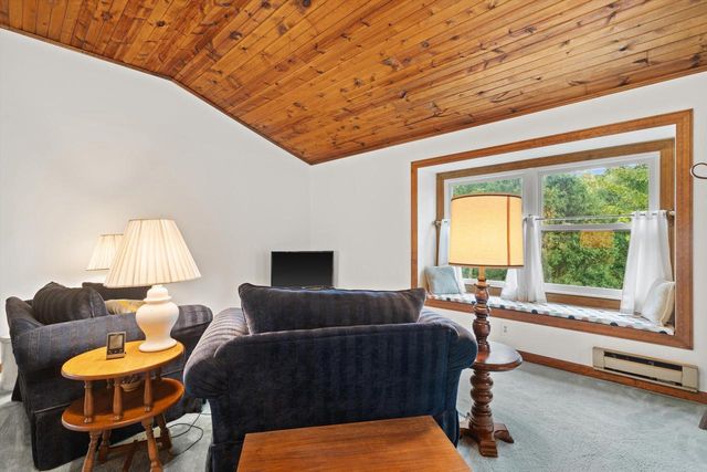 18045 Lamplighter LANE, Brookfield, WI 53045