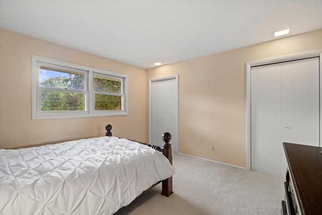 18045 Lamplighter LANE, Brookfield, WI 53045