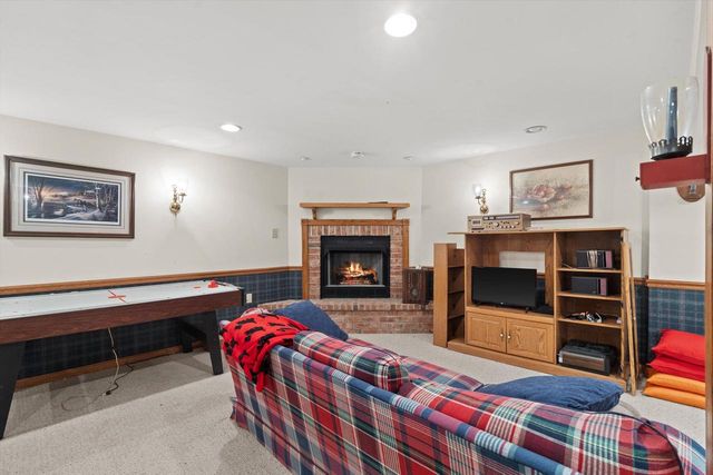 18045 Lamplighter LANE, Brookfield, WI 53045