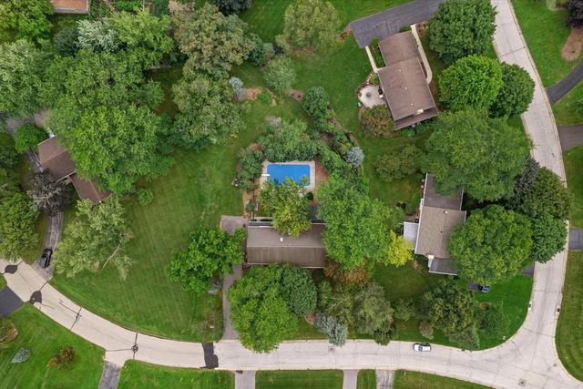 18045 Lamplighter LANE, Brookfield, WI 53045