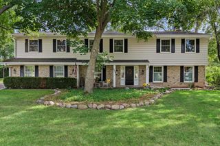 18045 Lamplighter LANE, Brookfield, WI 53045