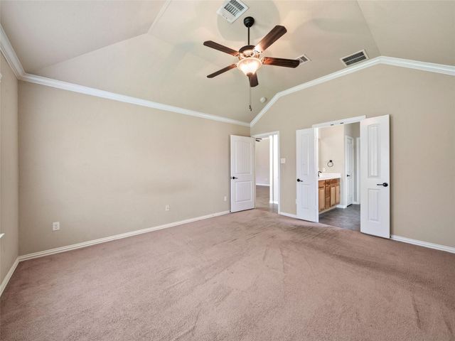 1905 Meandering Meadows DR, Pflugerville, TX 78660