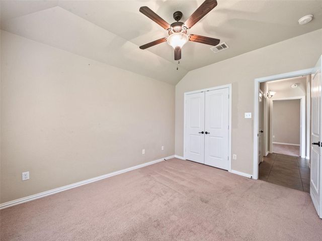 1905 Meandering Meadows DR, Pflugerville, TX 78660