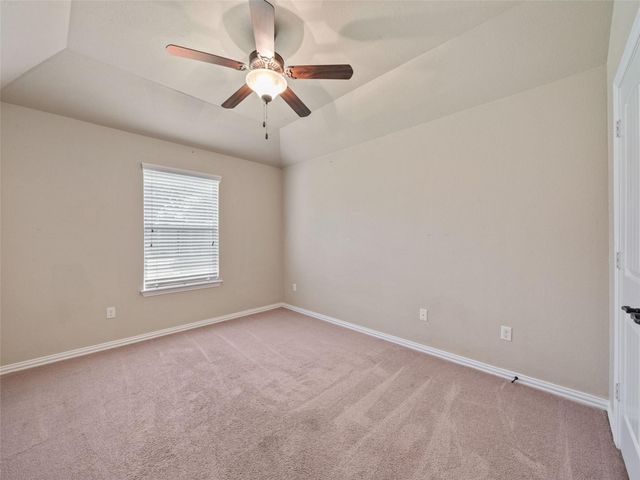 1905 Meandering Meadows DR, Pflugerville, TX 78660