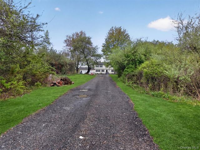 60 Long Lane, Wallkill, NY 12589