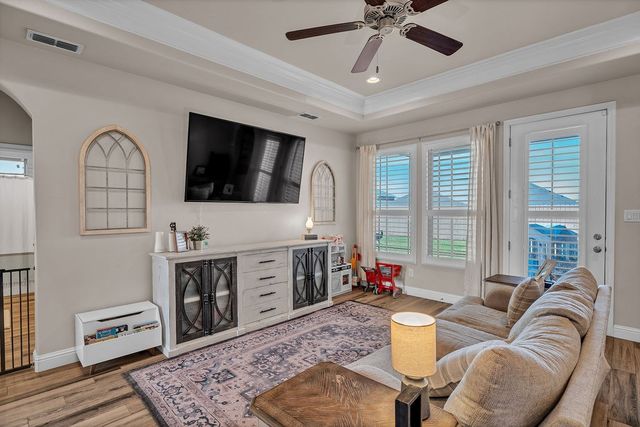 6102 Valley View St, Midland, TX 79705