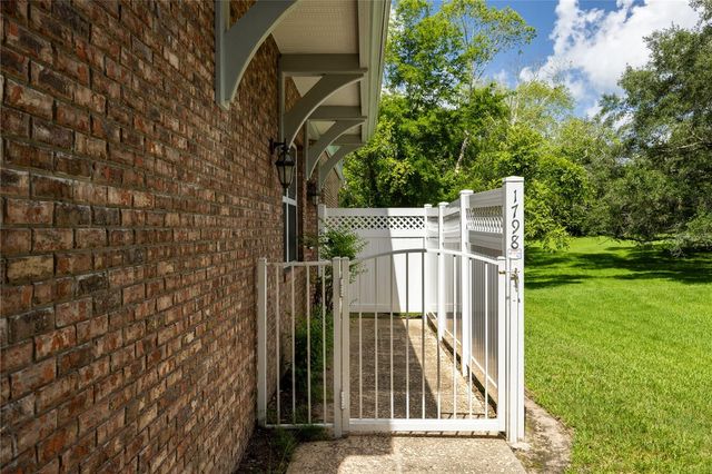 1798 NW 34TH STREET 12, Gainesville, FL 32605